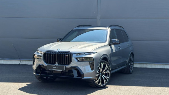 BMW X7 xDrive M60i mHEV A/T