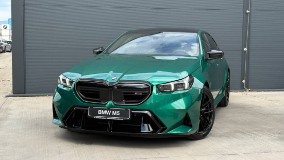 BMW M5 Sedan