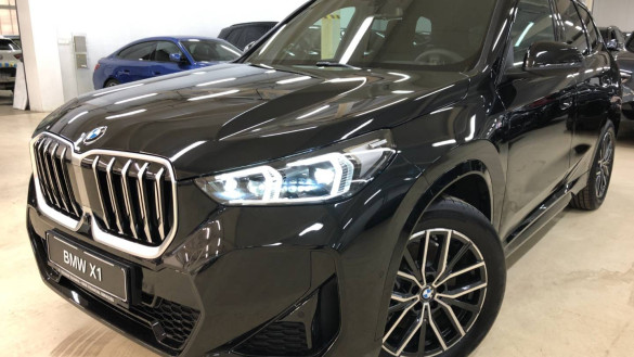 BMW X1 sDrive 20i mHEV A/T