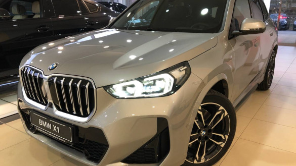 BMW X1 xDrive 23i
